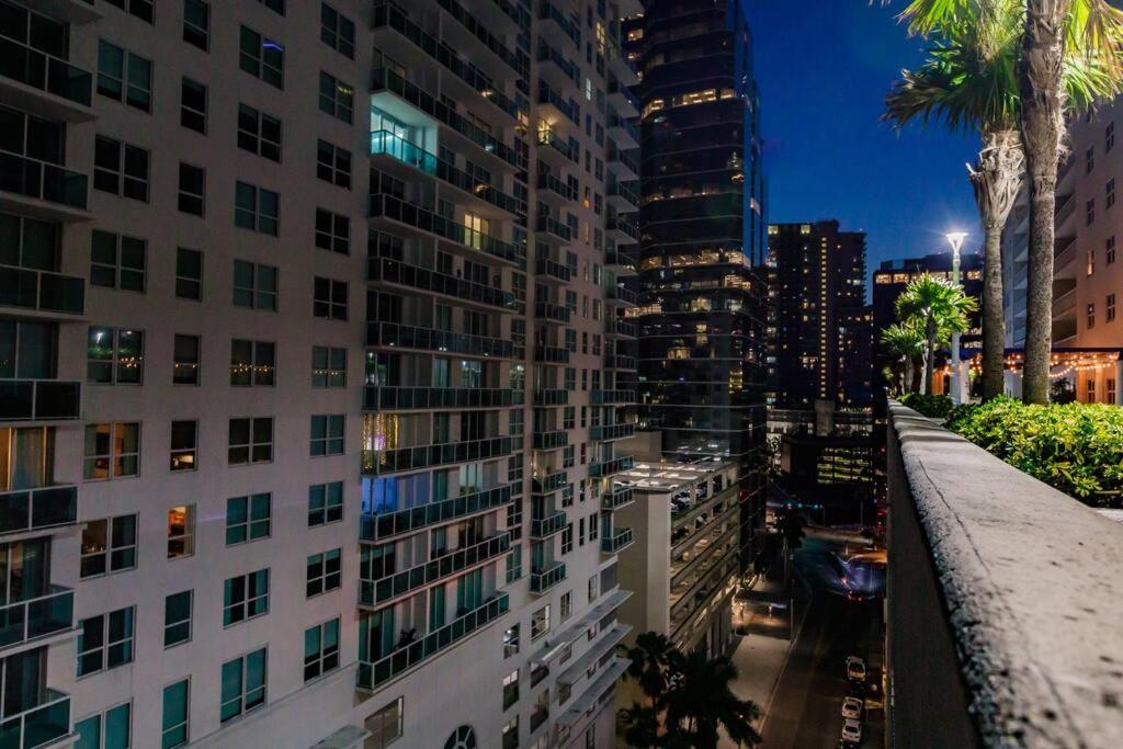 Upscale Brickell 3 Bedroom With Water Views And Free Parking Miami Dış mekan fotoğraf