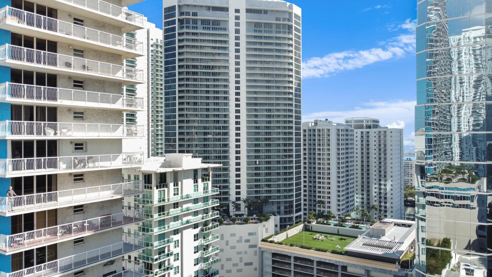 Upscale Brickell 3 Bedroom With Water Views And Free Parking Miami Dış mekan fotoğraf
