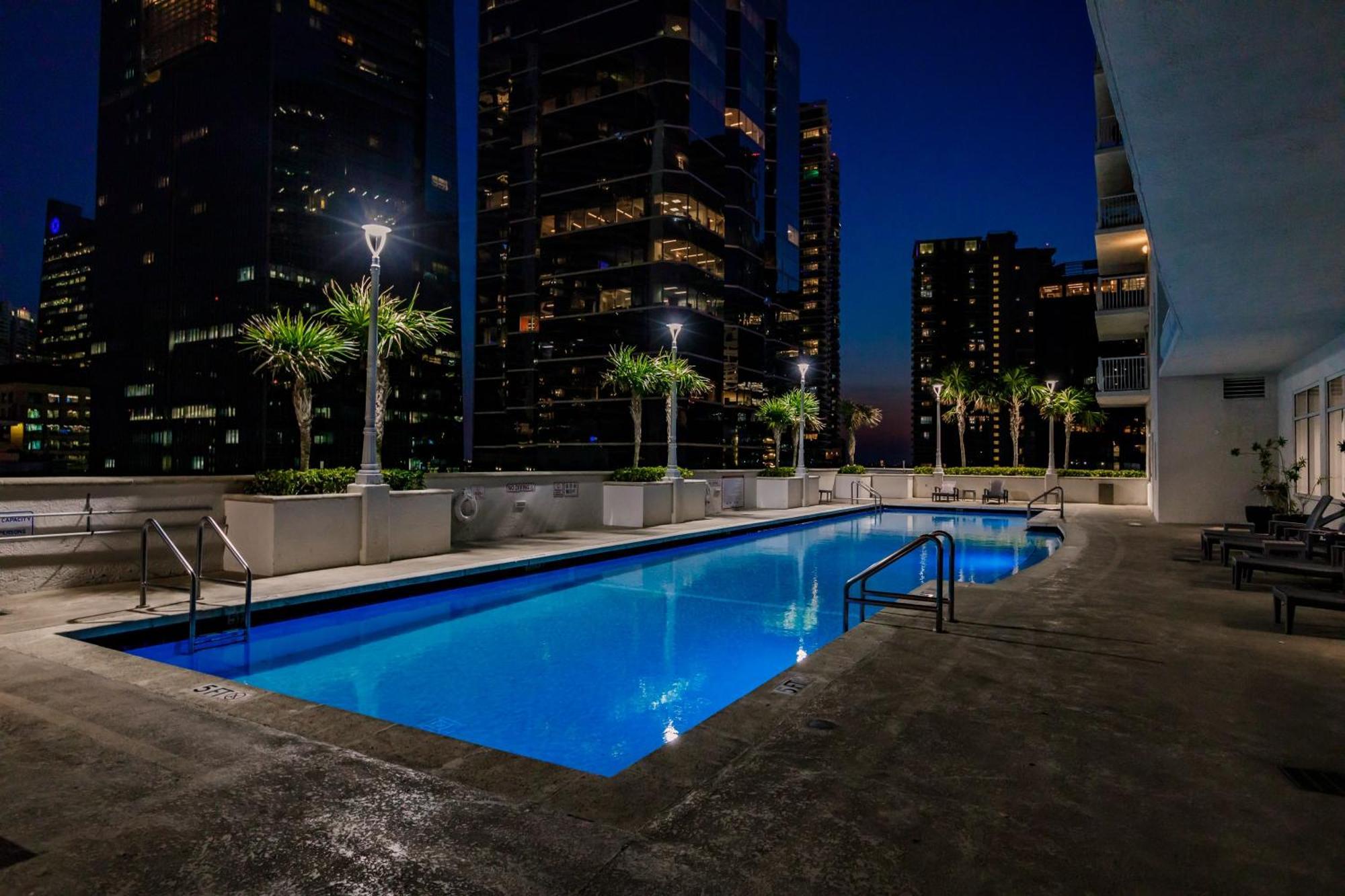 Upscale Brickell 3 Bedroom With Water Views And Free Parking Miami Dış mekan fotoğraf