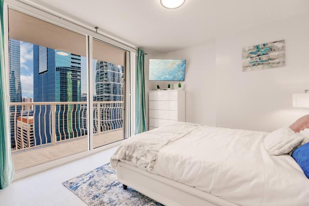 Upscale Brickell 3 Bedroom With Water Views And Free Parking Miami Dış mekan fotoğraf